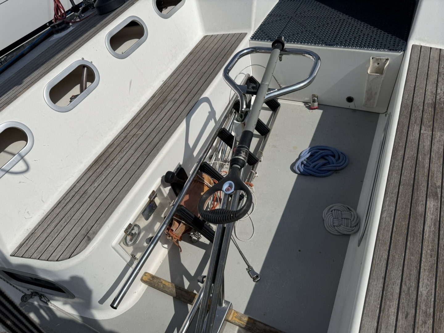 2009 RM Yachts RM1050 - Image 31