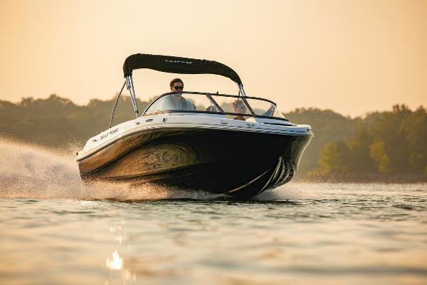 2025 Tahoe 200 S - 81