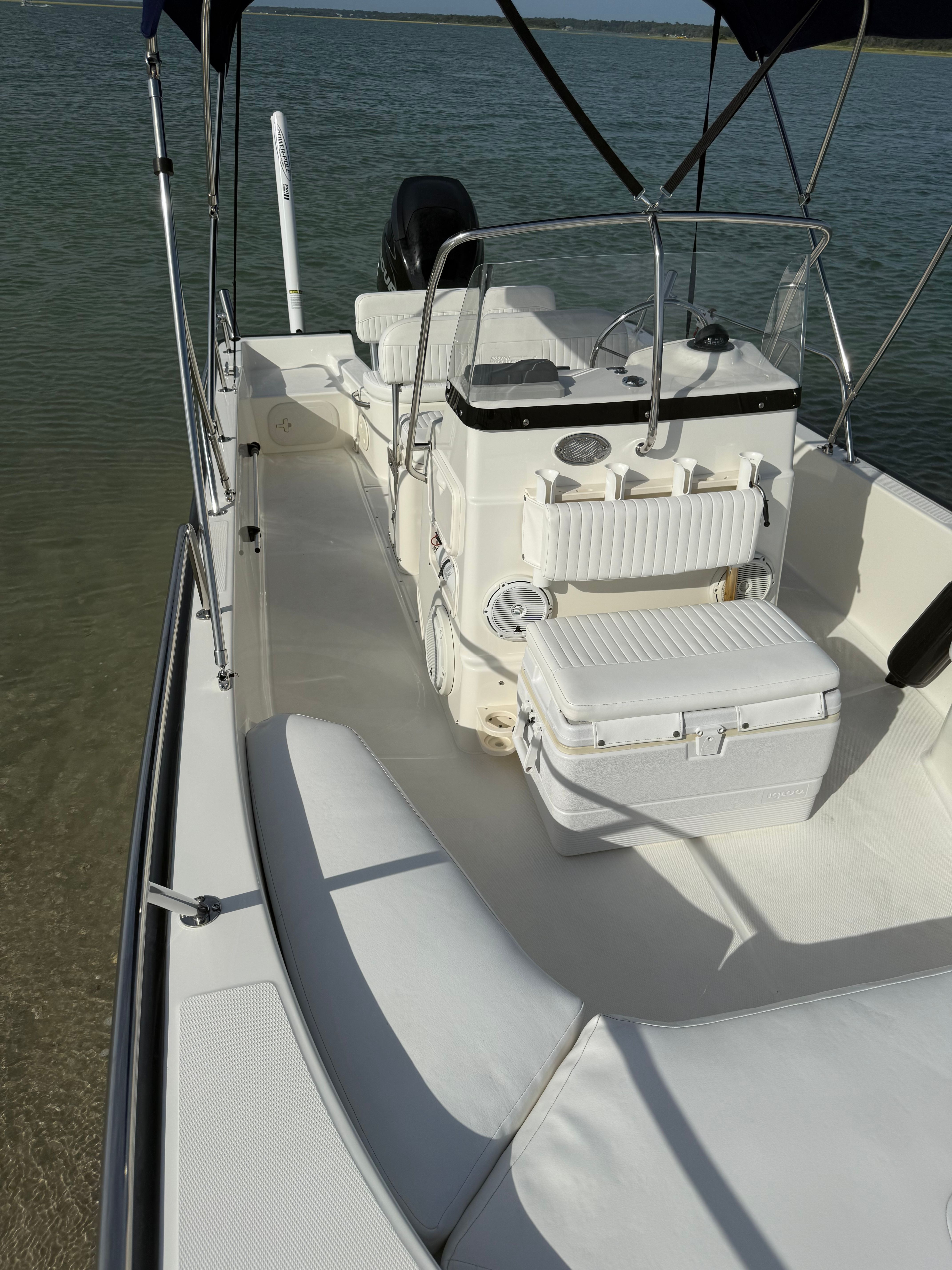 2009 Boston Whaler 190 Montauk - 9