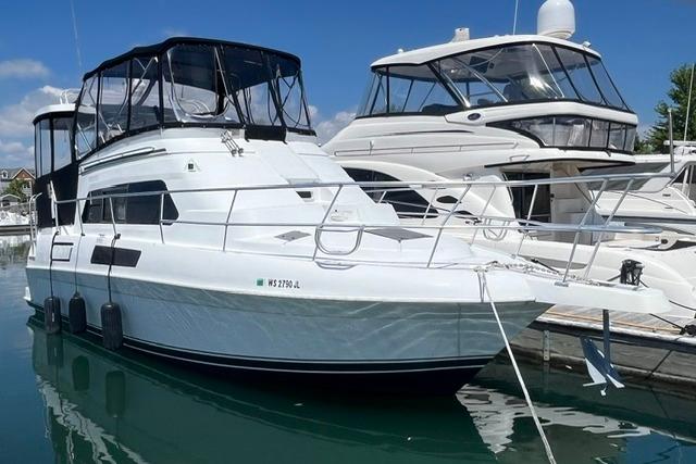1995 Mainship 37 Motor Yacht