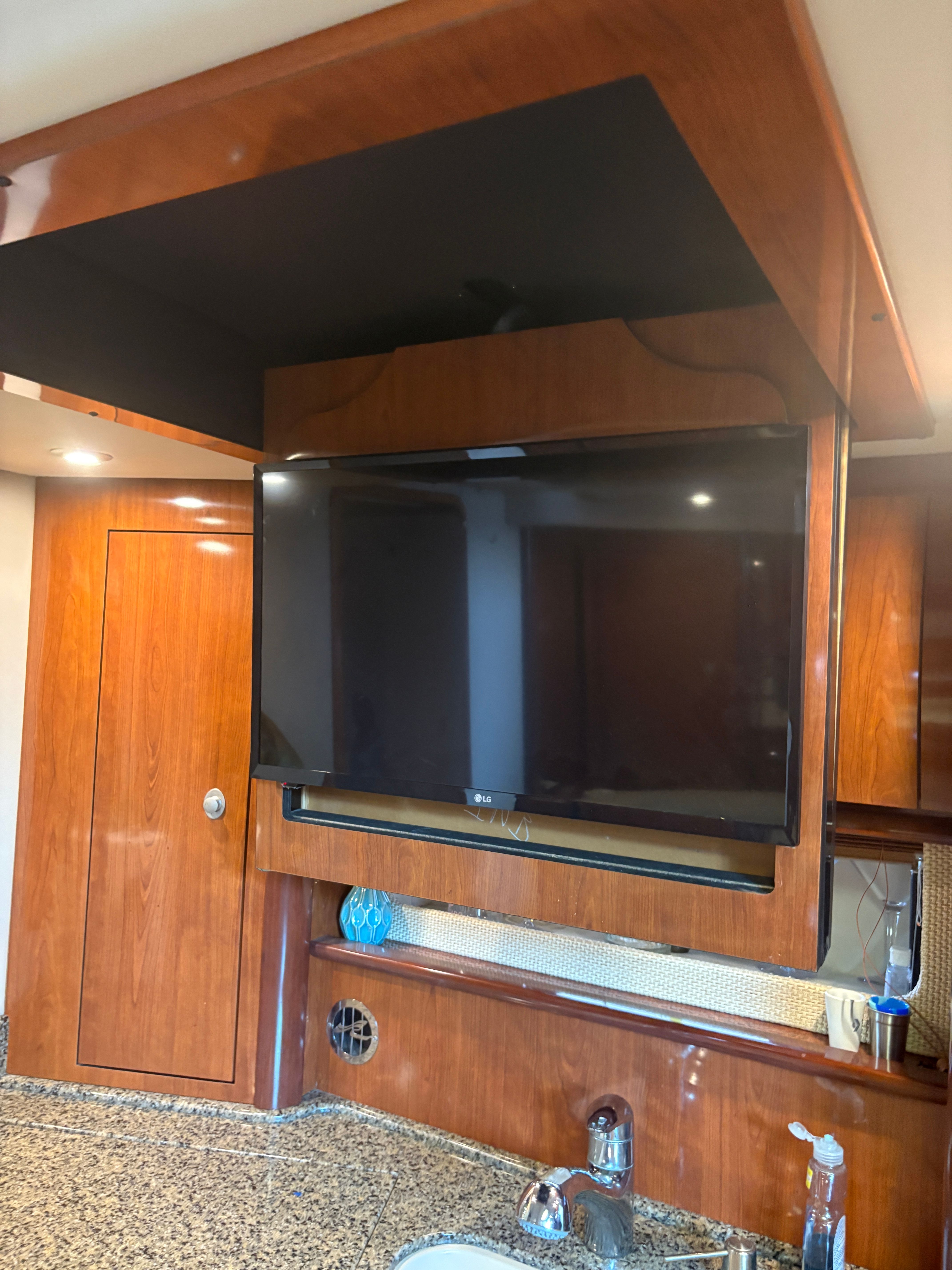 2005 Sea Ray 420 Sundancer - 71