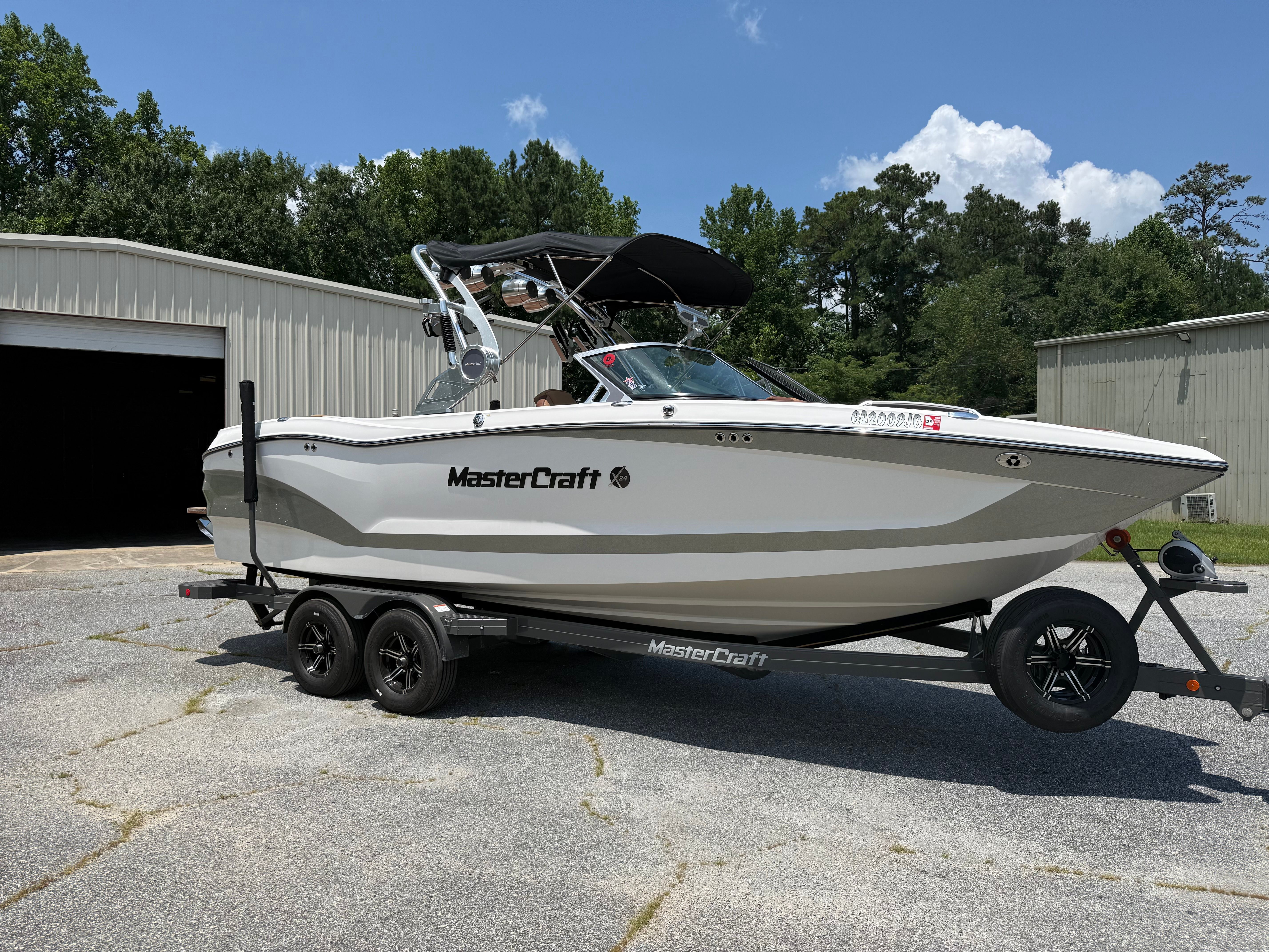 2021 MasterCraft X24