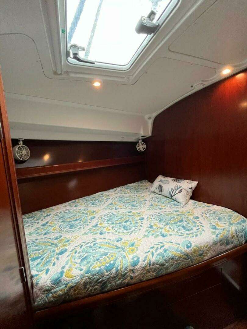 2003 Beneteau 42cc - Image 31