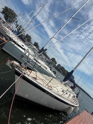 1982 O'Day 34 - 7