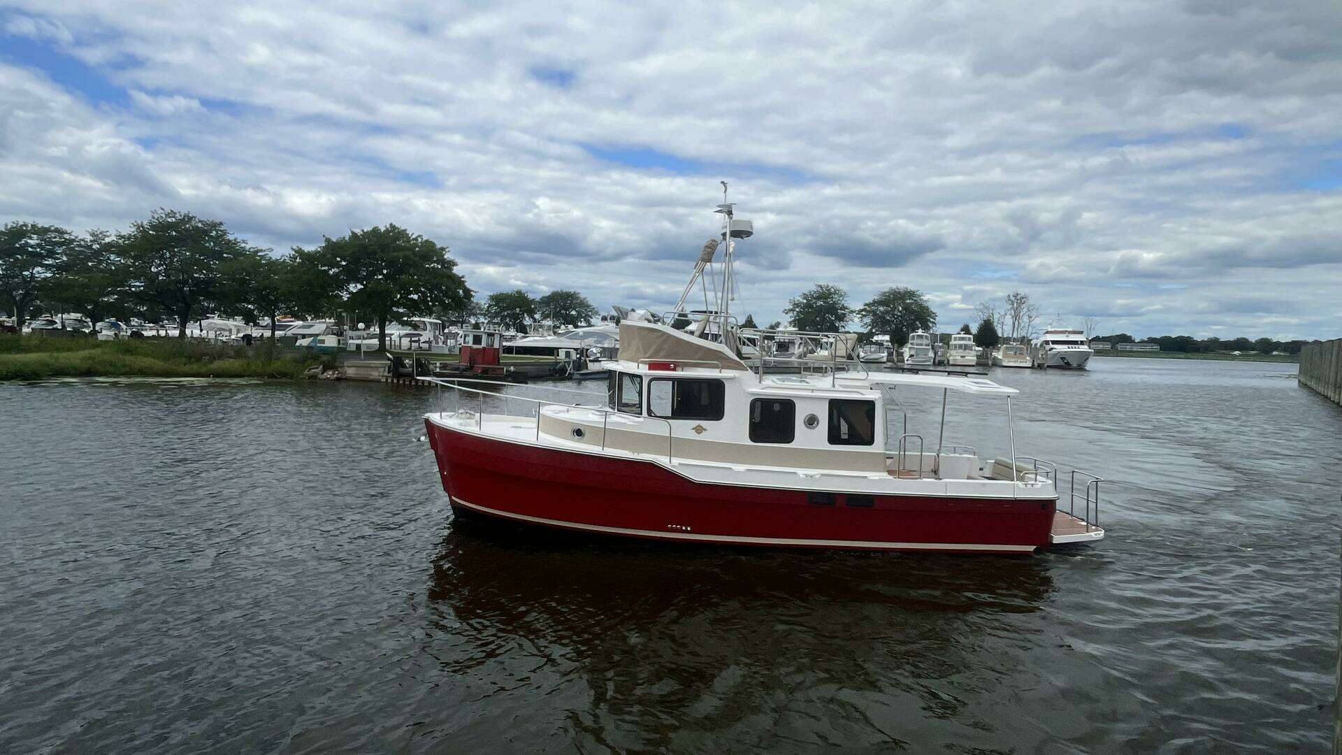2026 Ranger Tugs R-31 Command Bridge Luxury Edition - Image 16