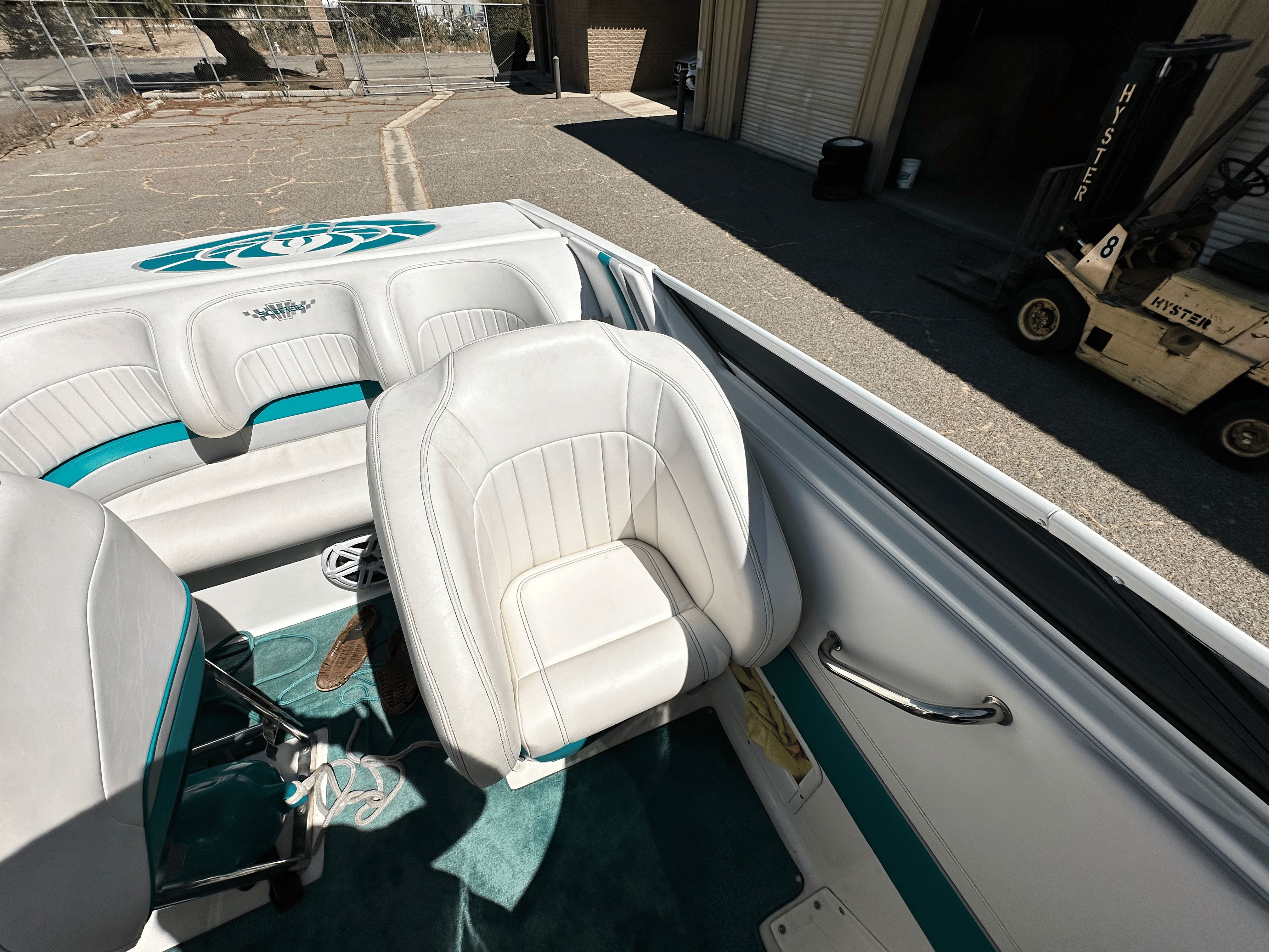 1998 Wellcraft SCARAB - 32
