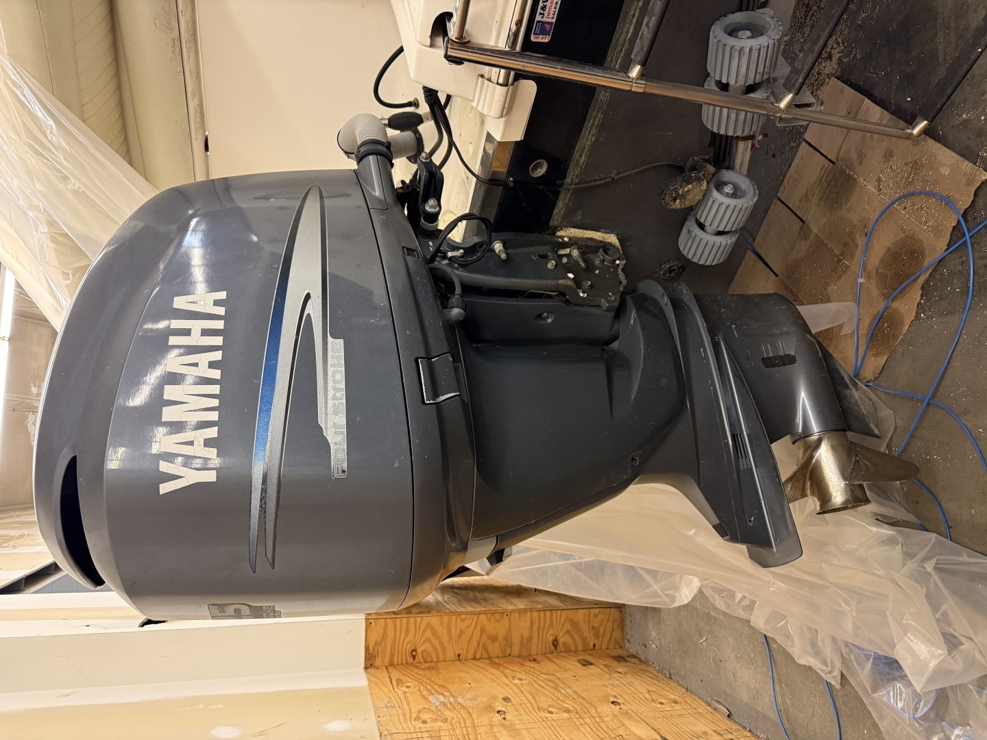 2005 Robalo R220 - Image 4