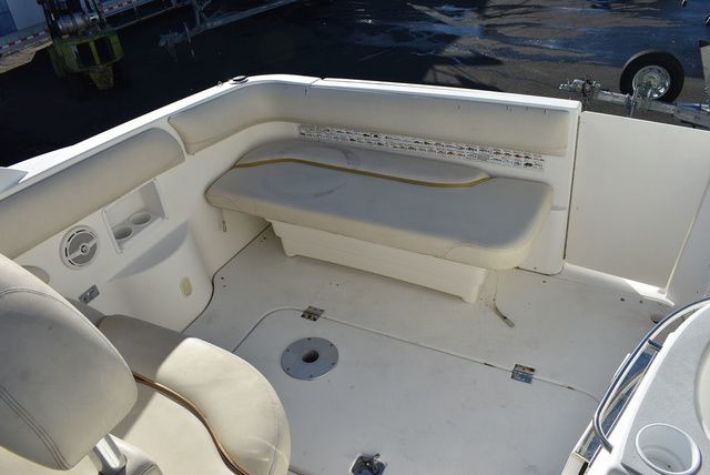 2005 Larson Cabrio 310 - 16