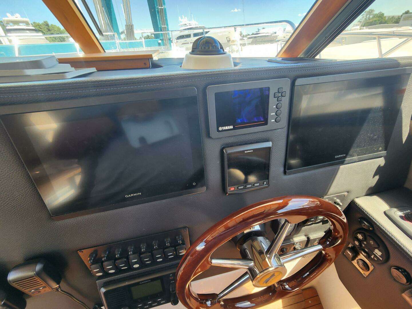 2020 Cutwater C-32 CB - Image 22
