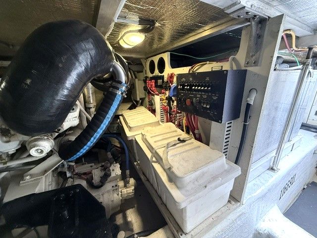 2005 Carver 46 Voyager - 96