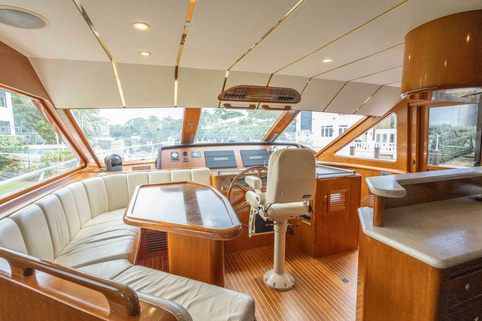 2005 Ocean Alexander Raised Pilothouse Flybridge Sedan - Image 9