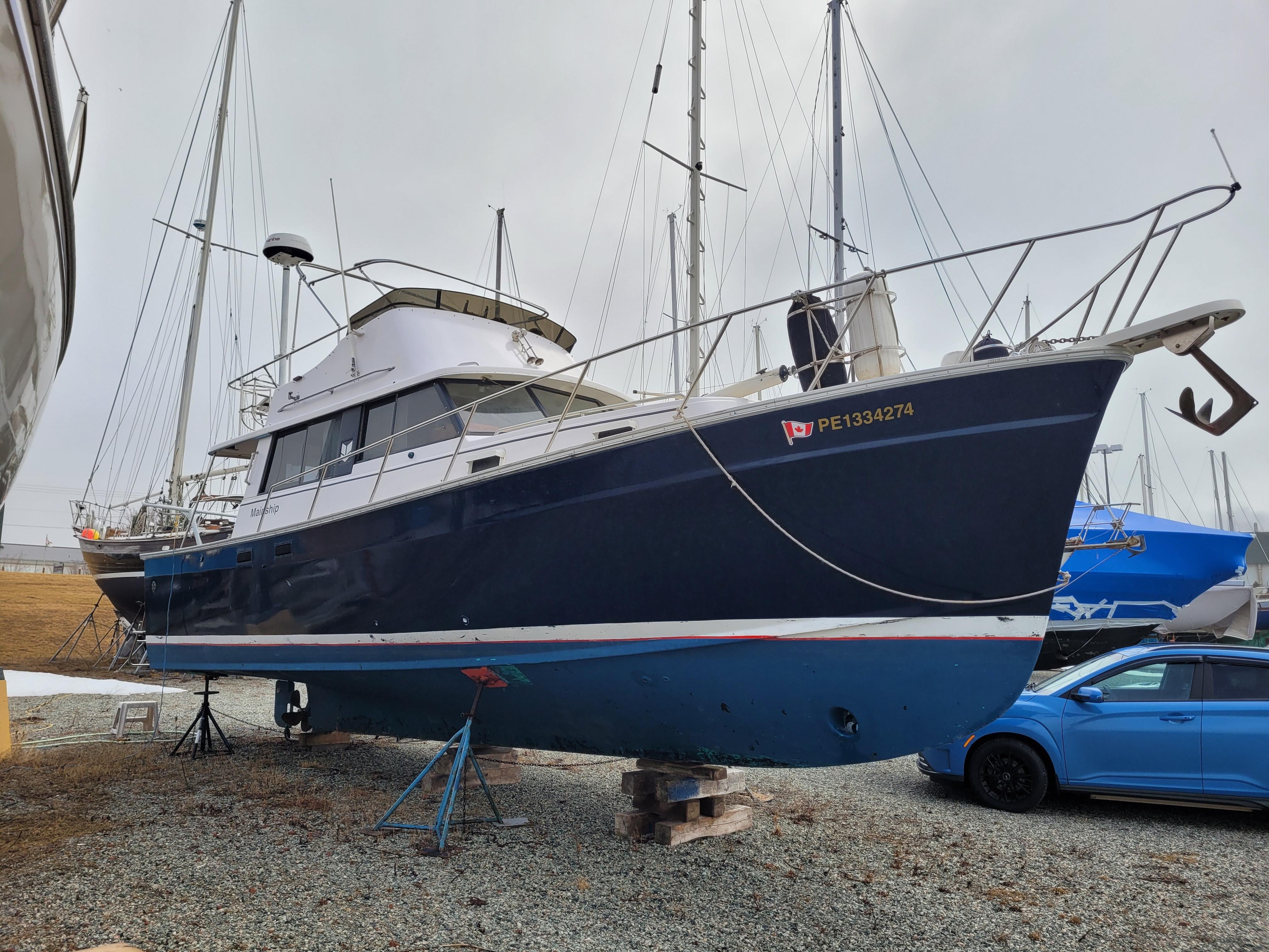1981 Mainship 34 Trawler
