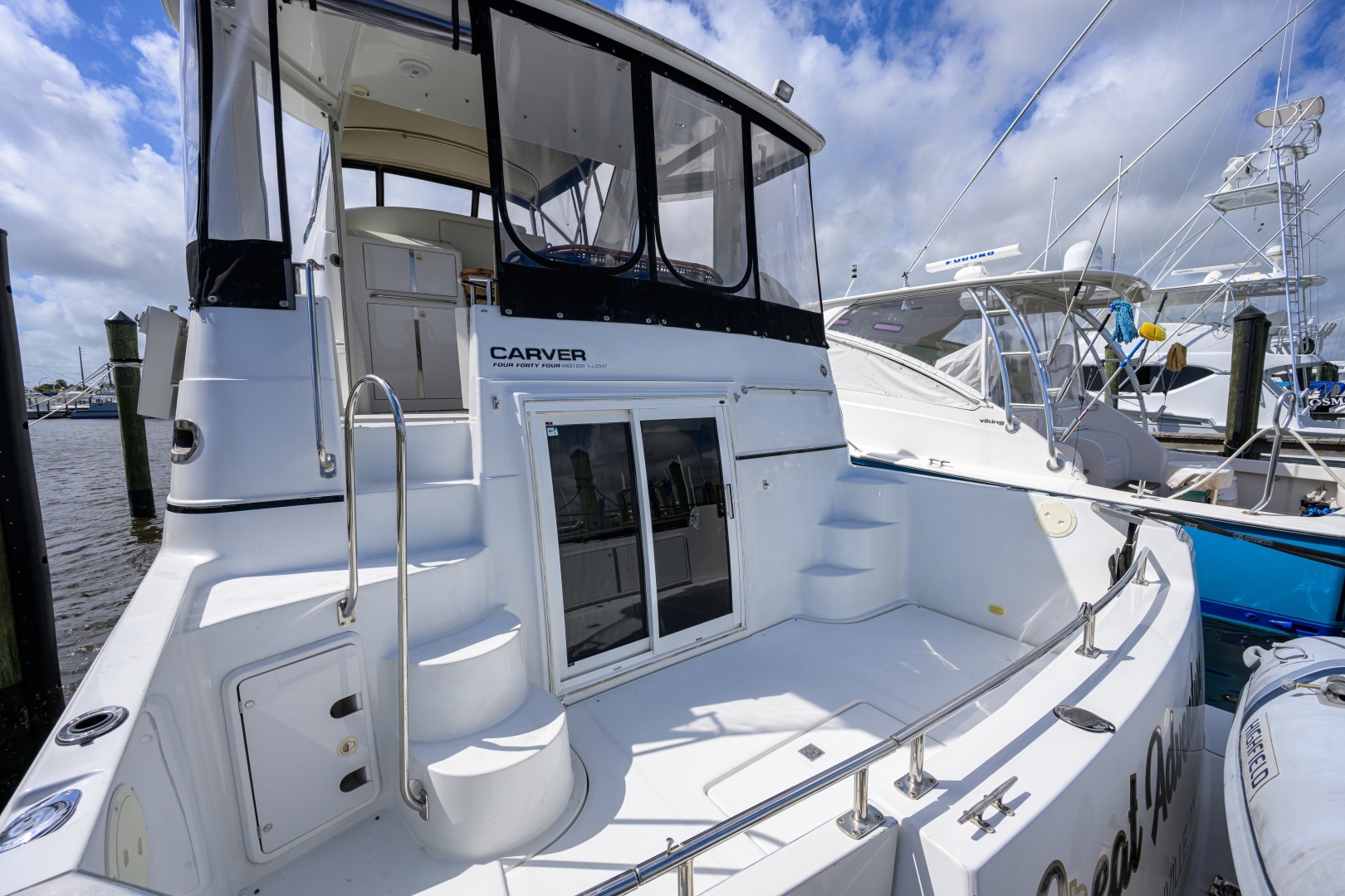 2003 Carver 444 - Image 19