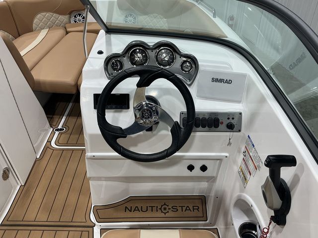 2026 NauticStar 223DC Deck - 12