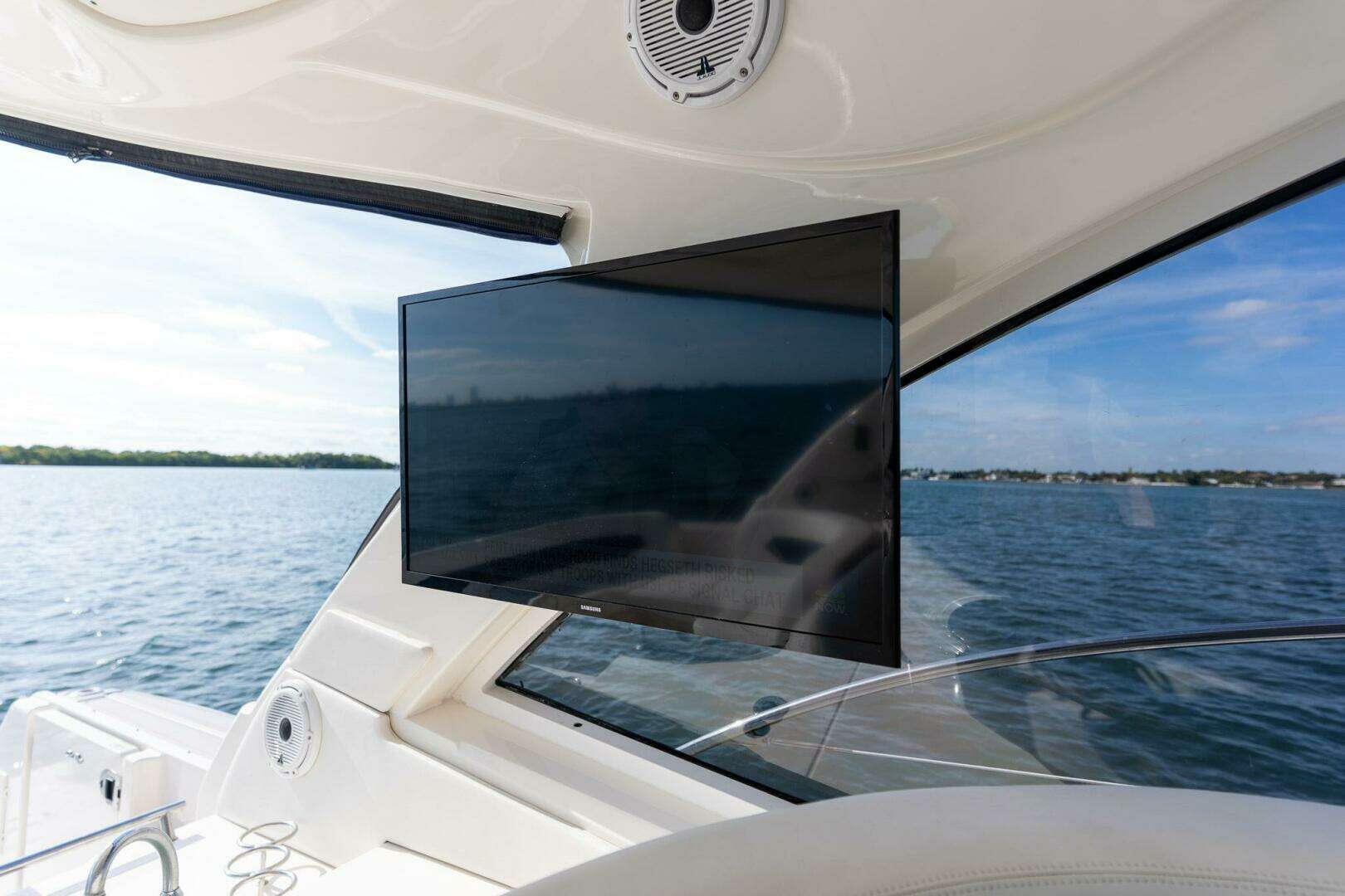 2005 Sea Ray 48 Sundancer - Image 27