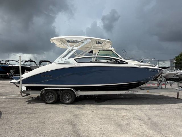 2023 Yamaha Boats 275SDX