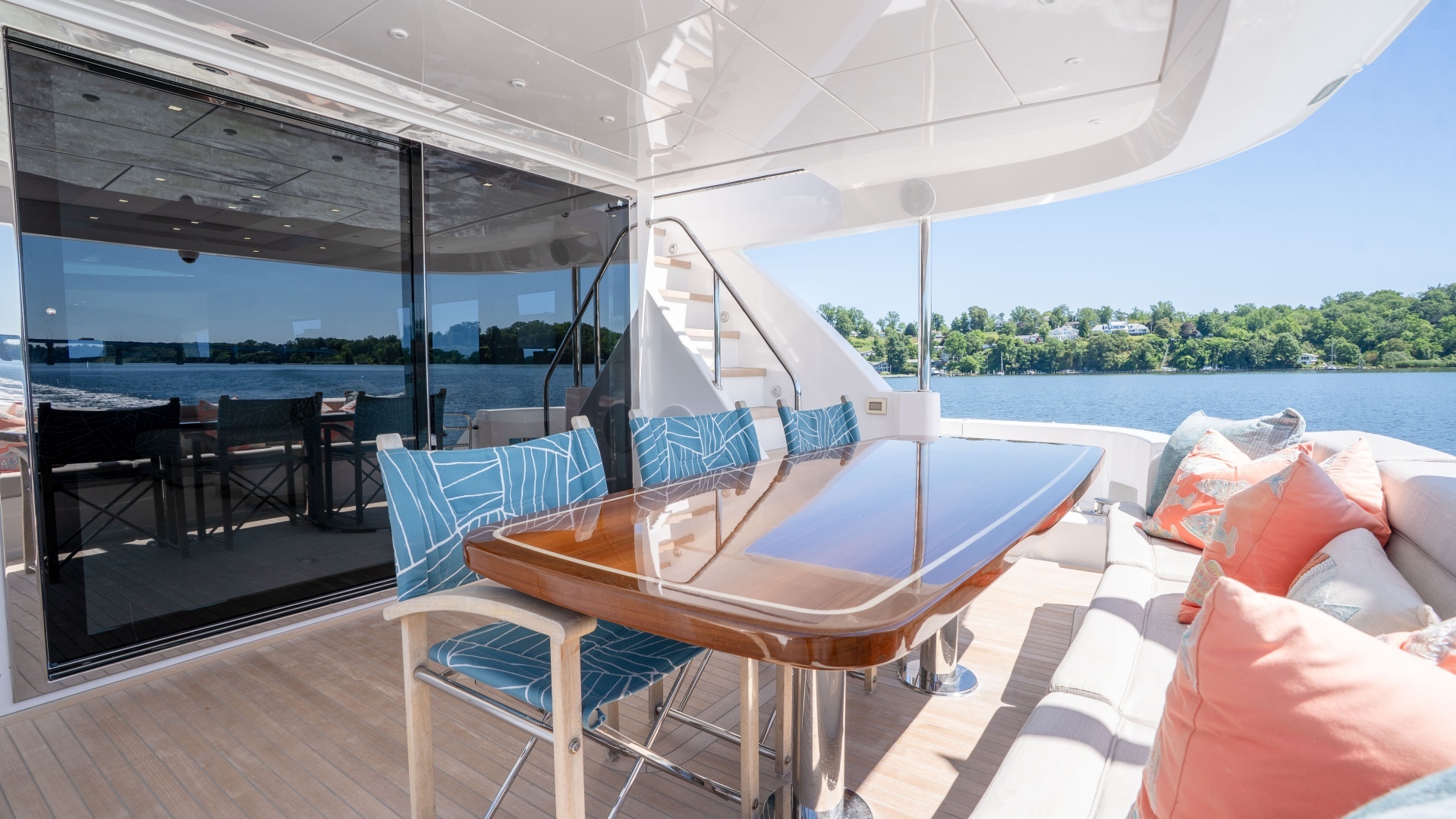 2021 Hatteras M75 Panacera - Image 15