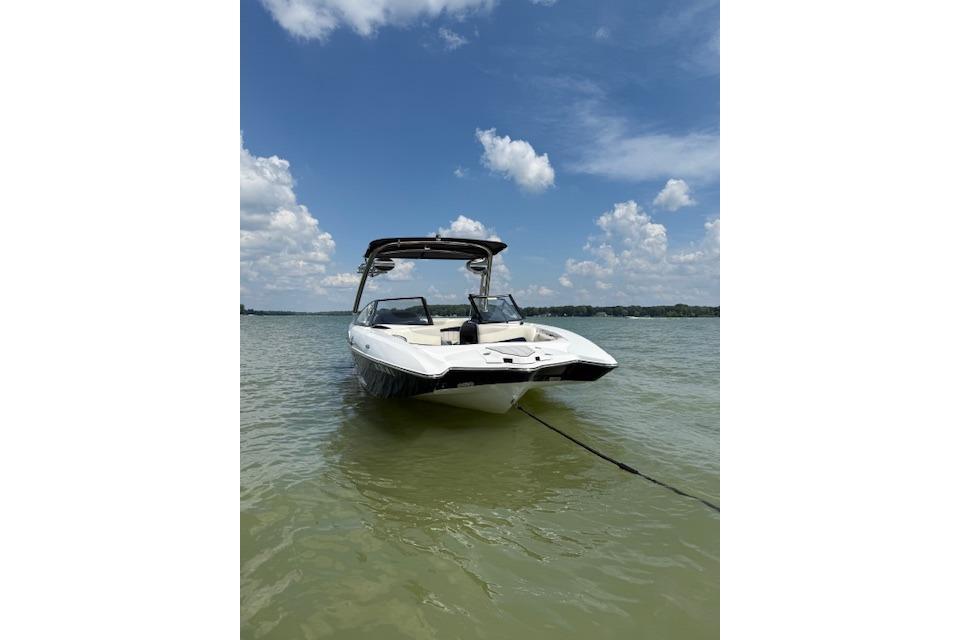 2013 Malibu Wakesetter 22 MXZ