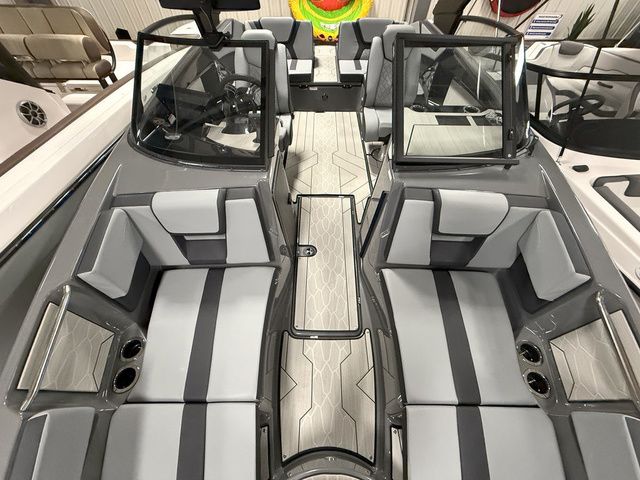 2025 Yamaha Boats 222XD - 21