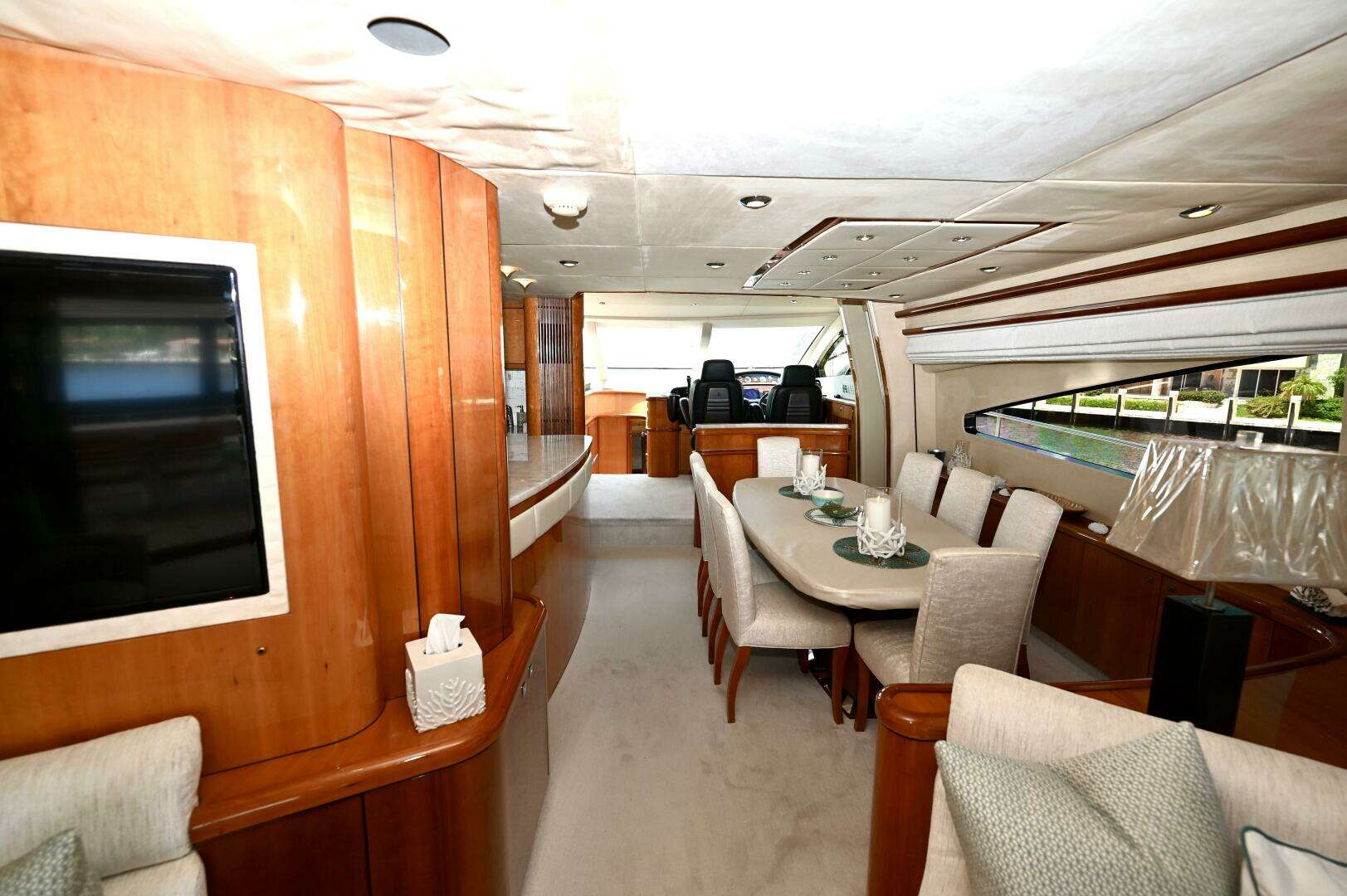 2005 Sunseeker Yacht - Image 12