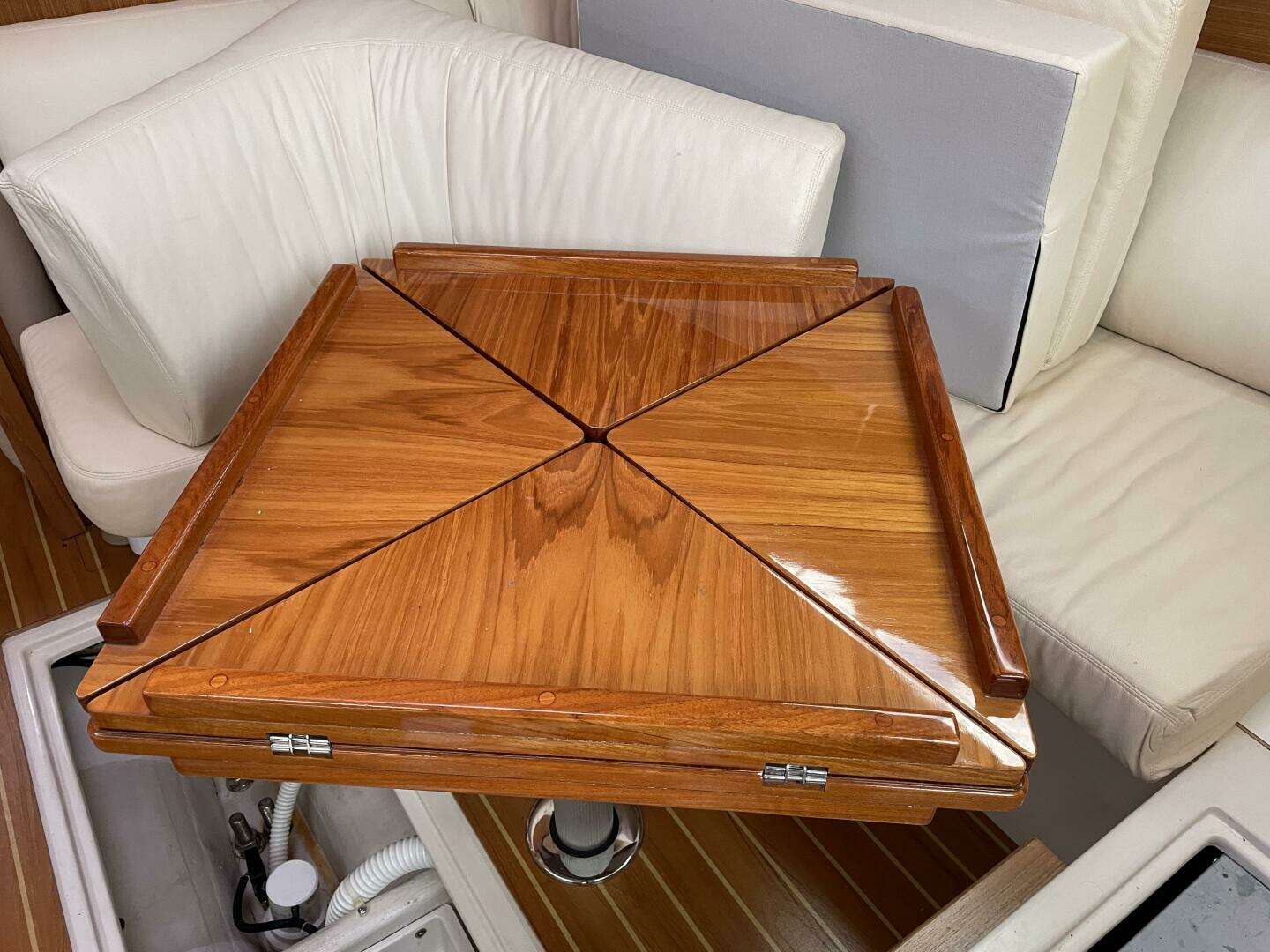 2014 Catalina — - Image 23