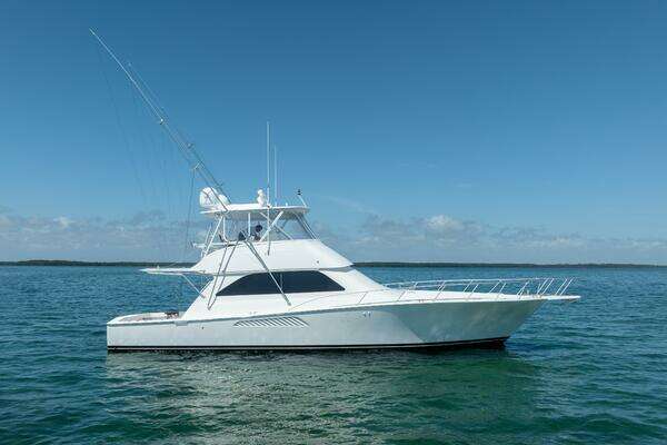 2006 Viking 52 Convertible