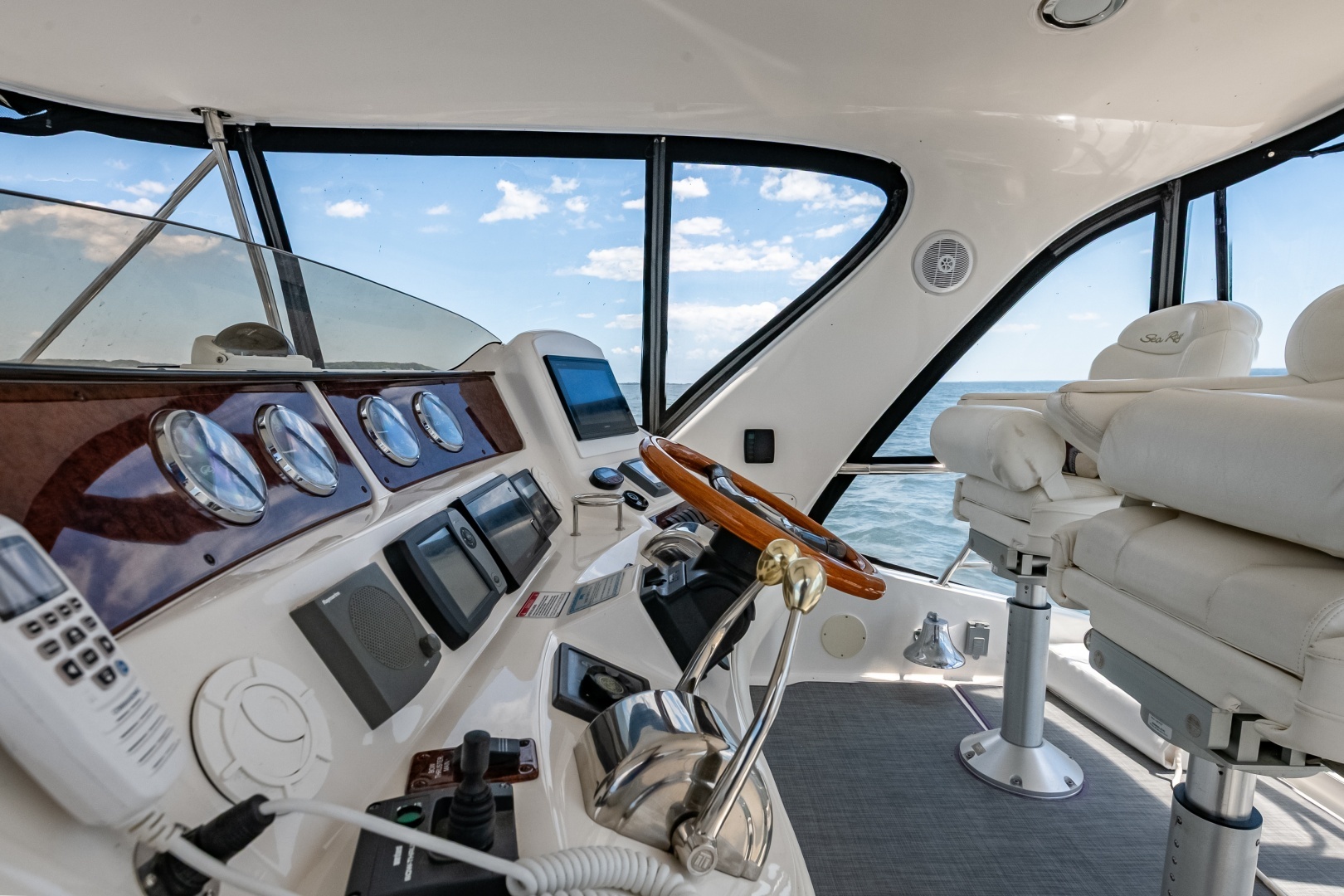 2004 Sea Ray 480 Sedan Bridge - Image 47