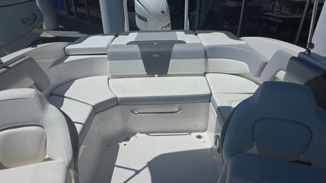 2024 Chaparral 23 SSi - 13