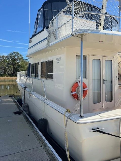 2006 Mainship 43 Trawler - Image 12