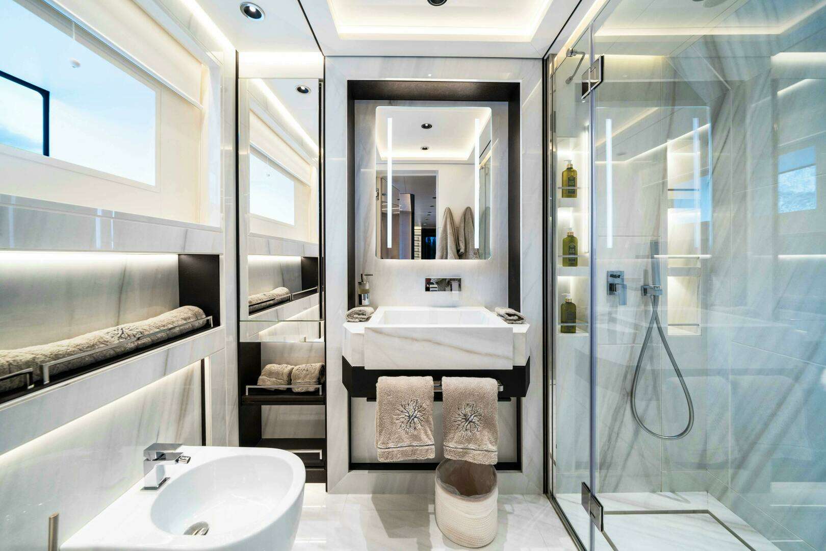 2028 Ocean King DUCALE 120 - Image 38
