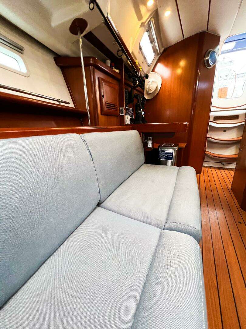 2007 Beneteau 373 - Image 59