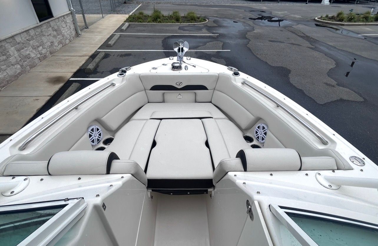 2023 Sailfish 245 DC - 11