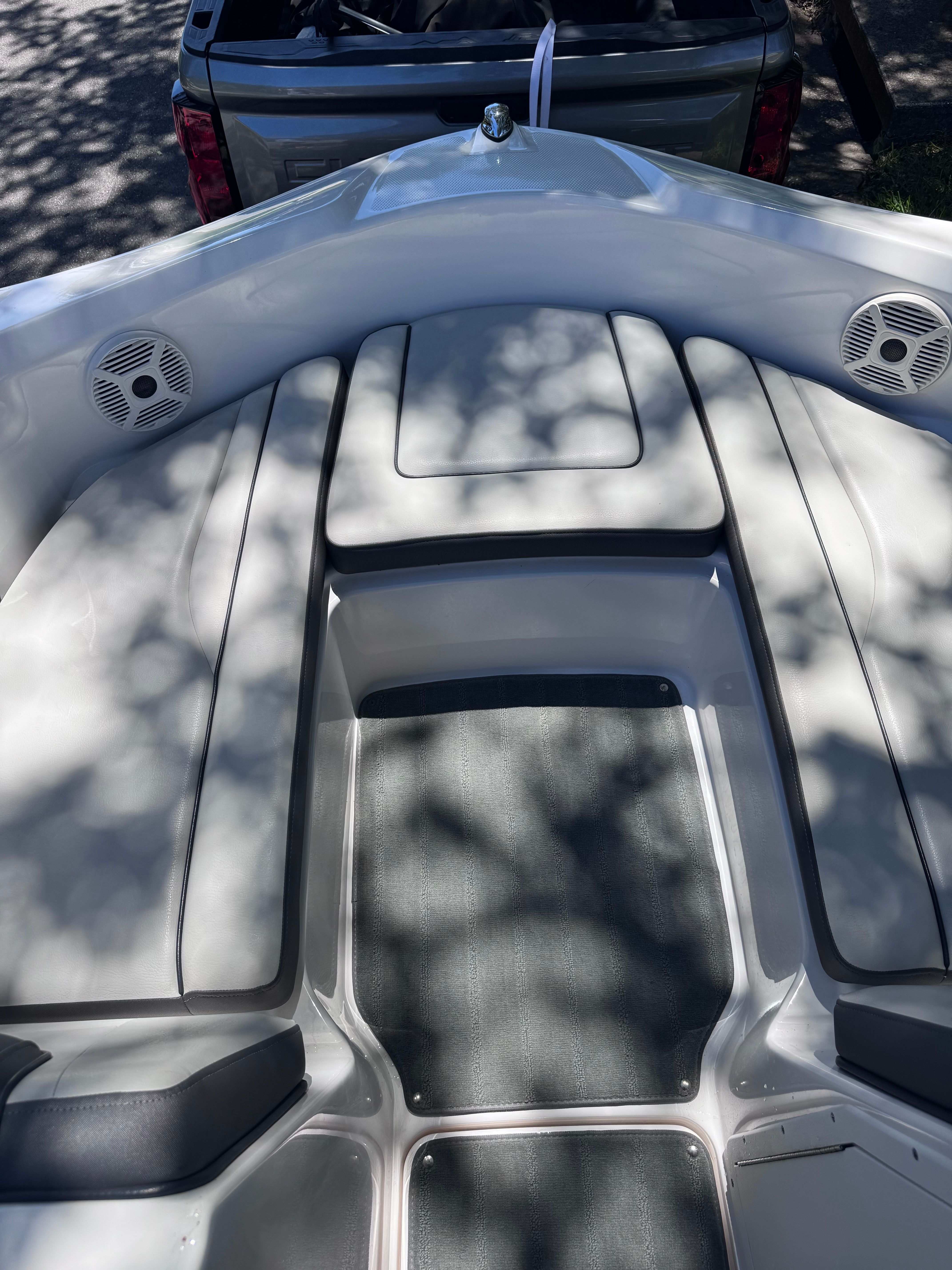 2020 Yamaha SX190 boat with cushioned bow area and speakers.