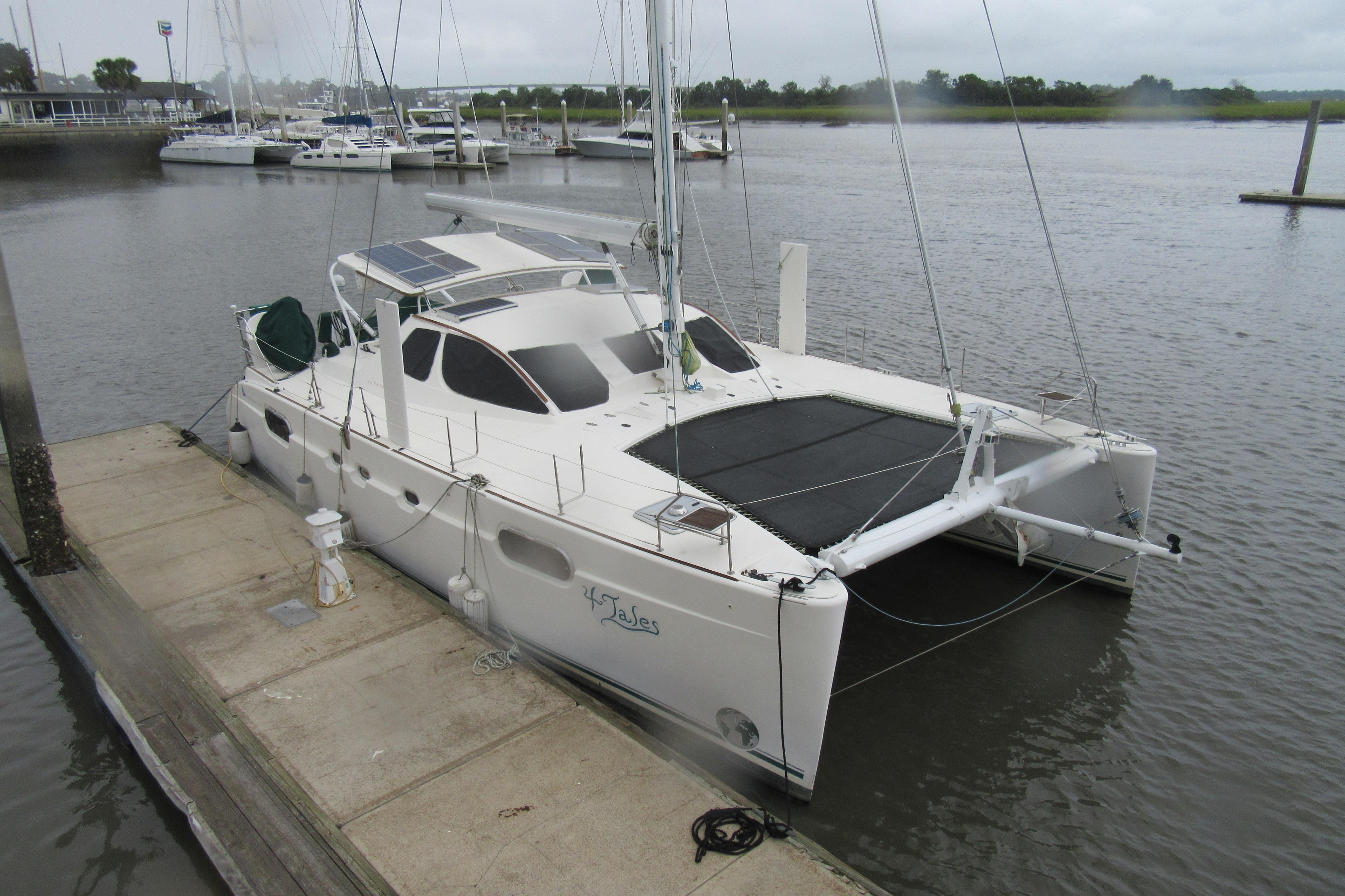 2001 Catana 471