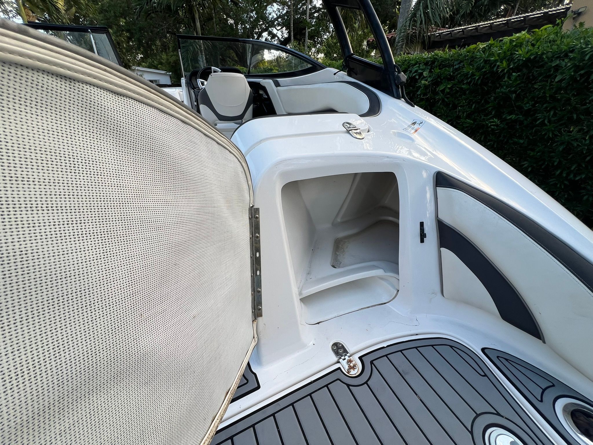 2016 Yamaha Boats AR240 - 19