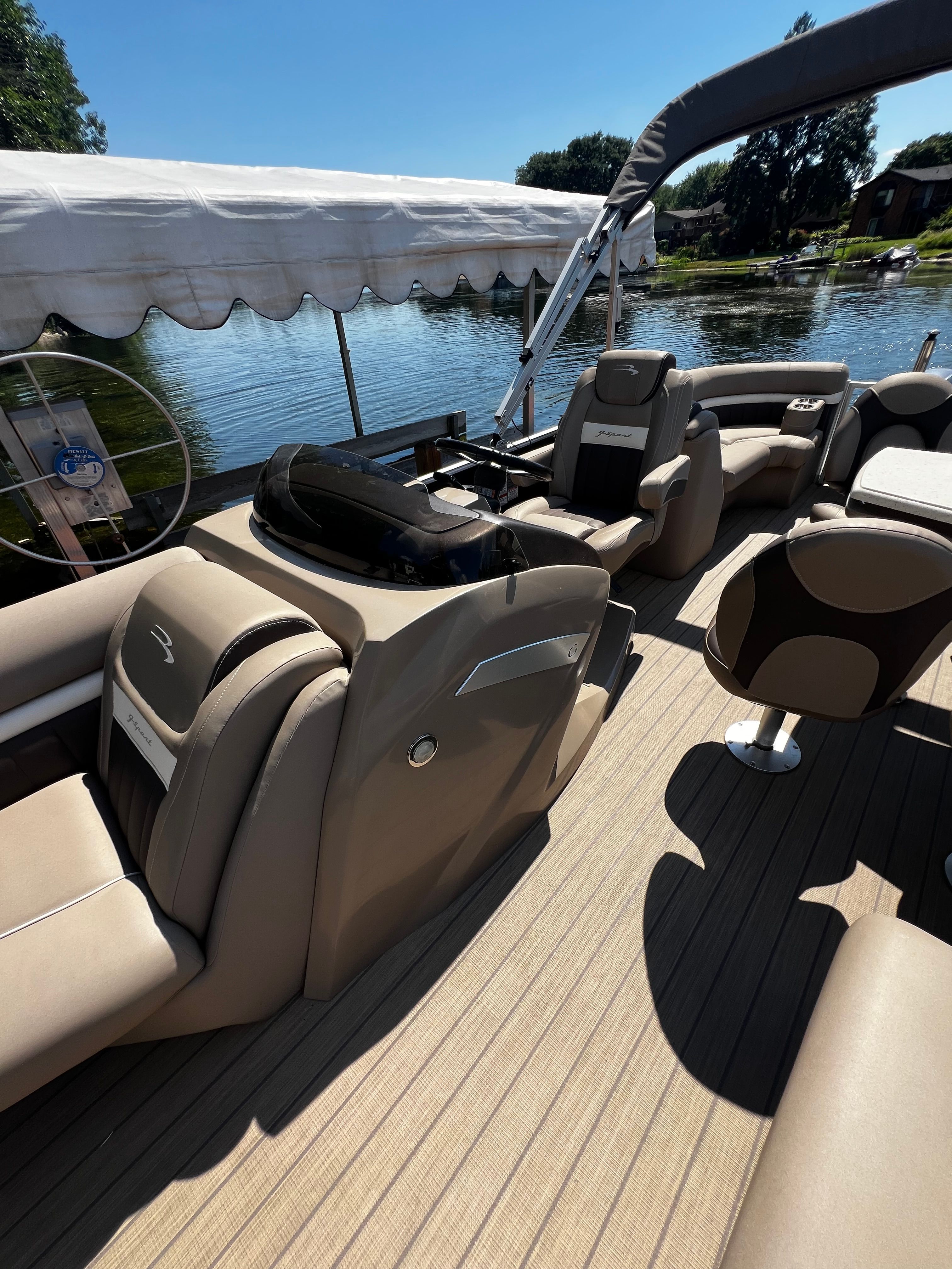 2020 Bennington G23 Sport - 31