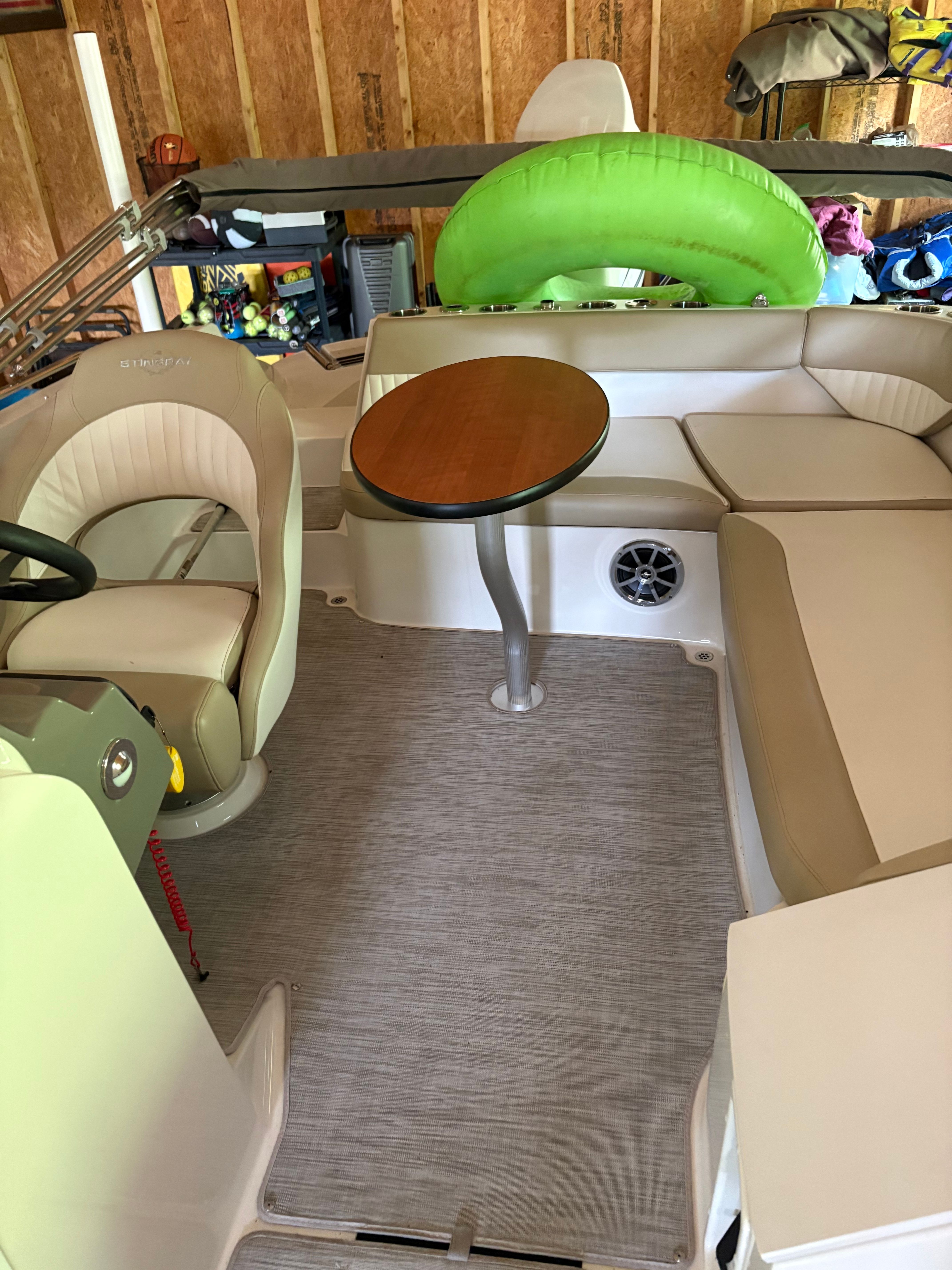 2016 Stingray 212 SC - 4