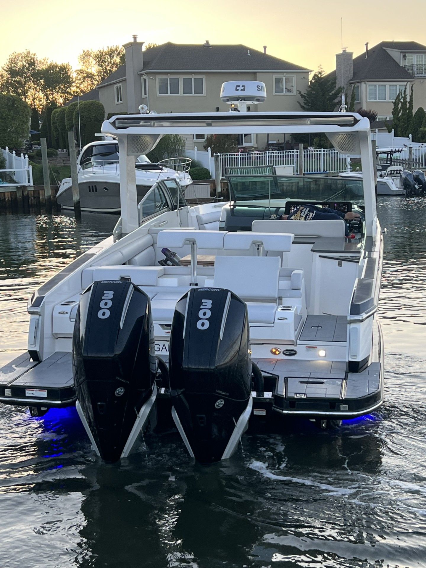 2023 Aviara AV32 OB - 2