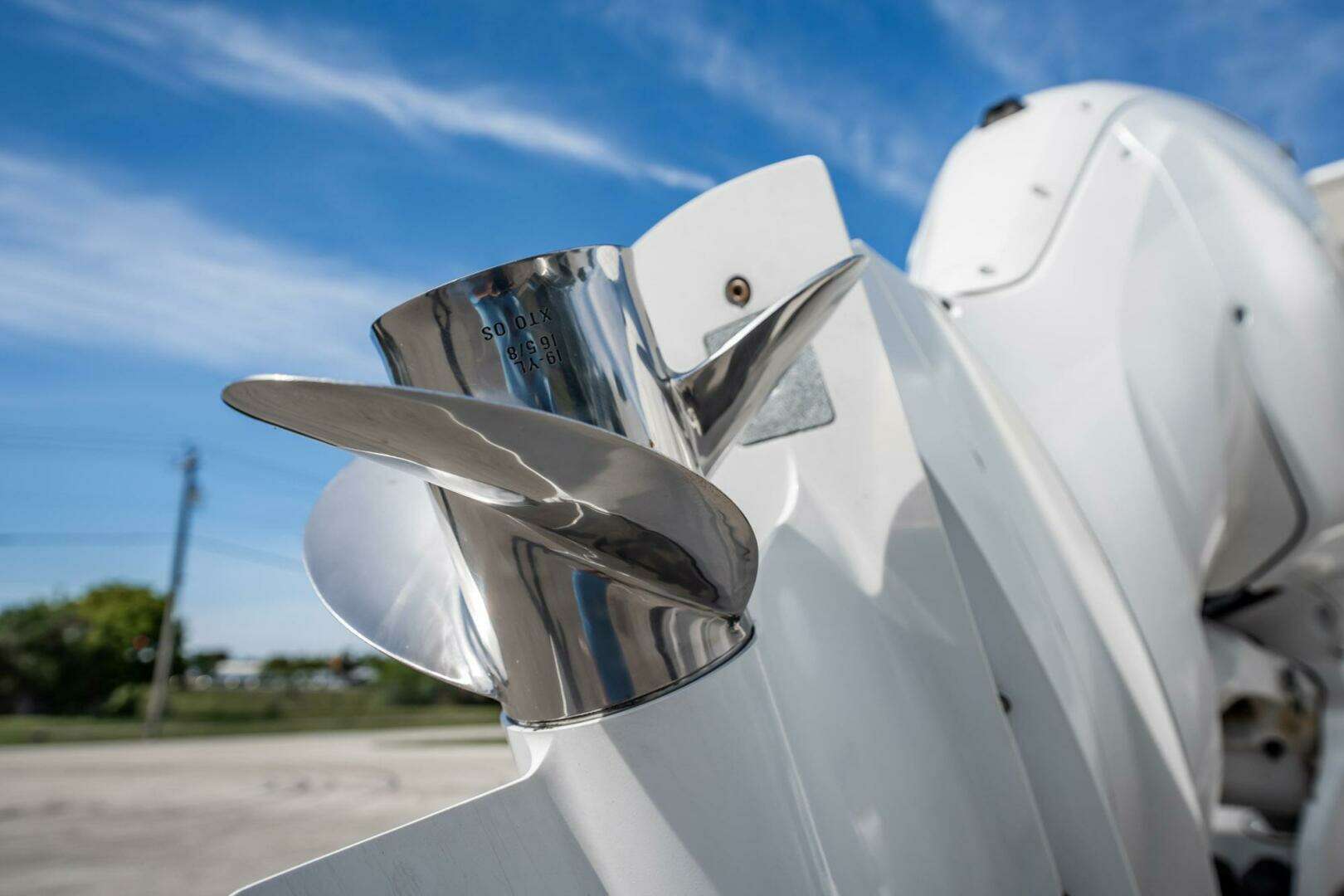 2021 Everglades 335 Center Console - Image 51