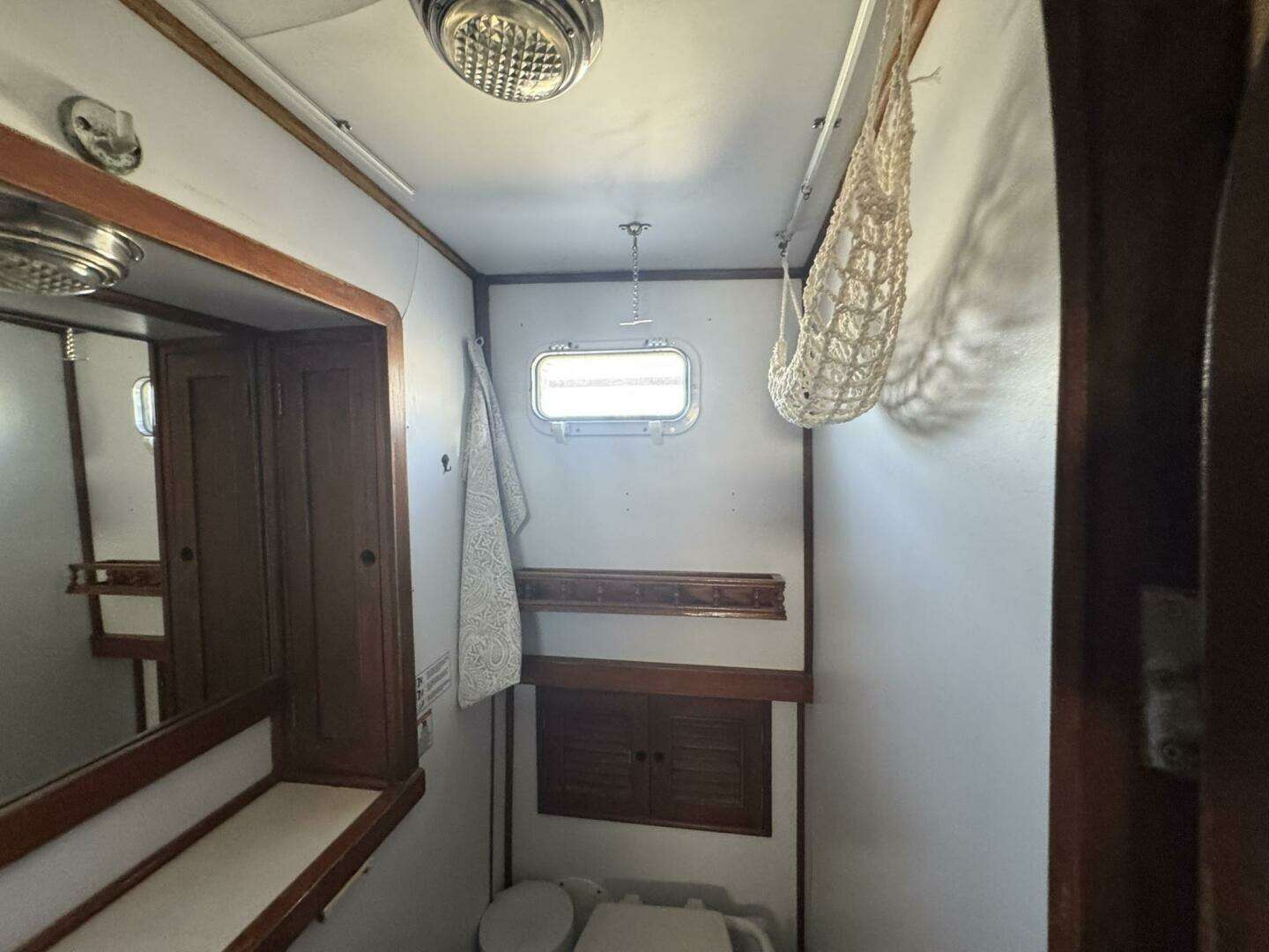 1986 Marine Trader 34 Double Cabin - Image 111
