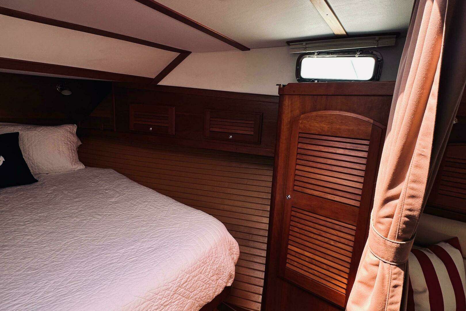 2007 Sabre 34 Express - Image 54