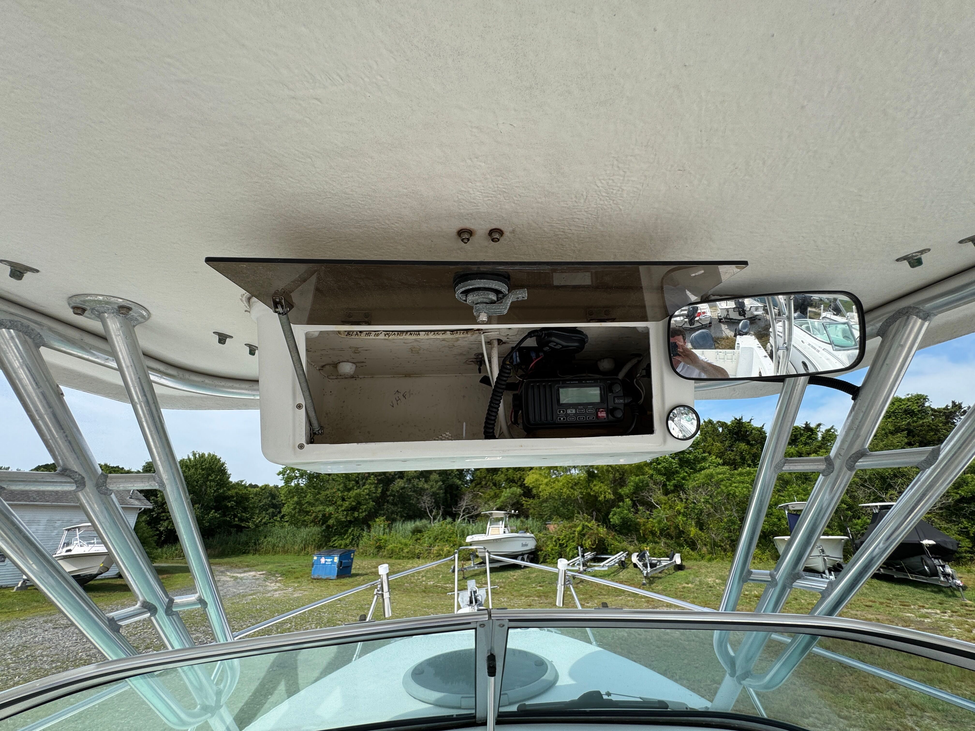 2000 SEA SWIRL 2600 WA STRIPER - Image 13