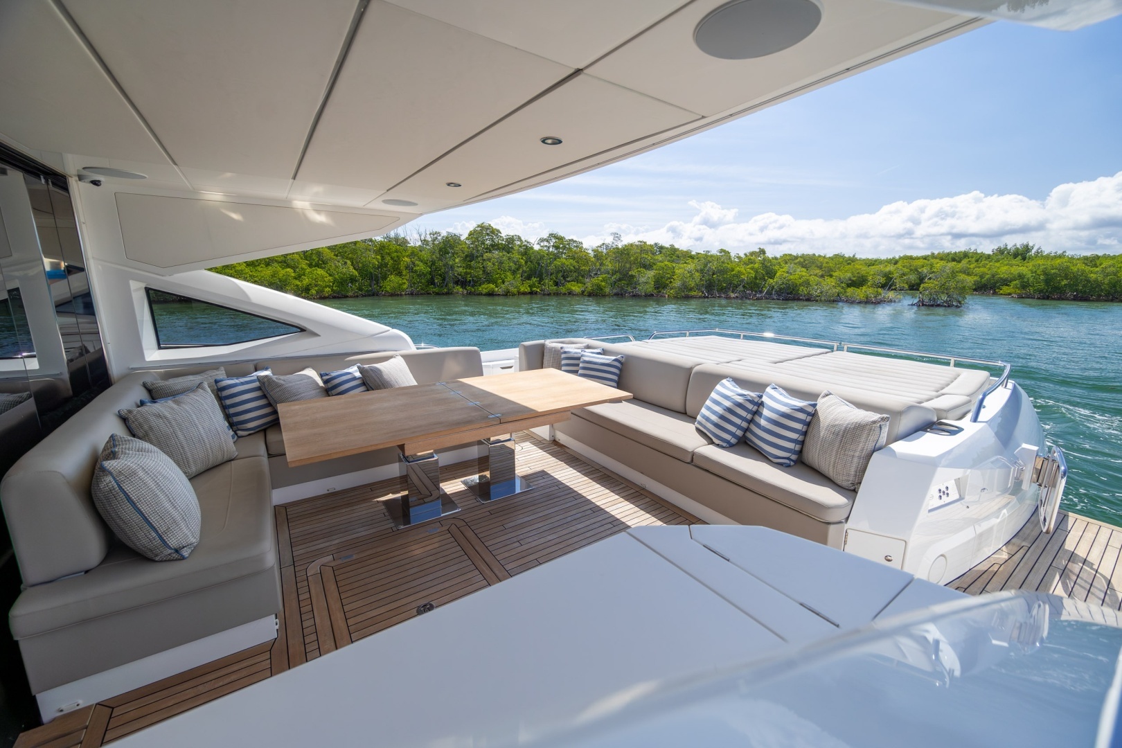 2020 Sunseeker PREDATOR 74 XPS - Image 64