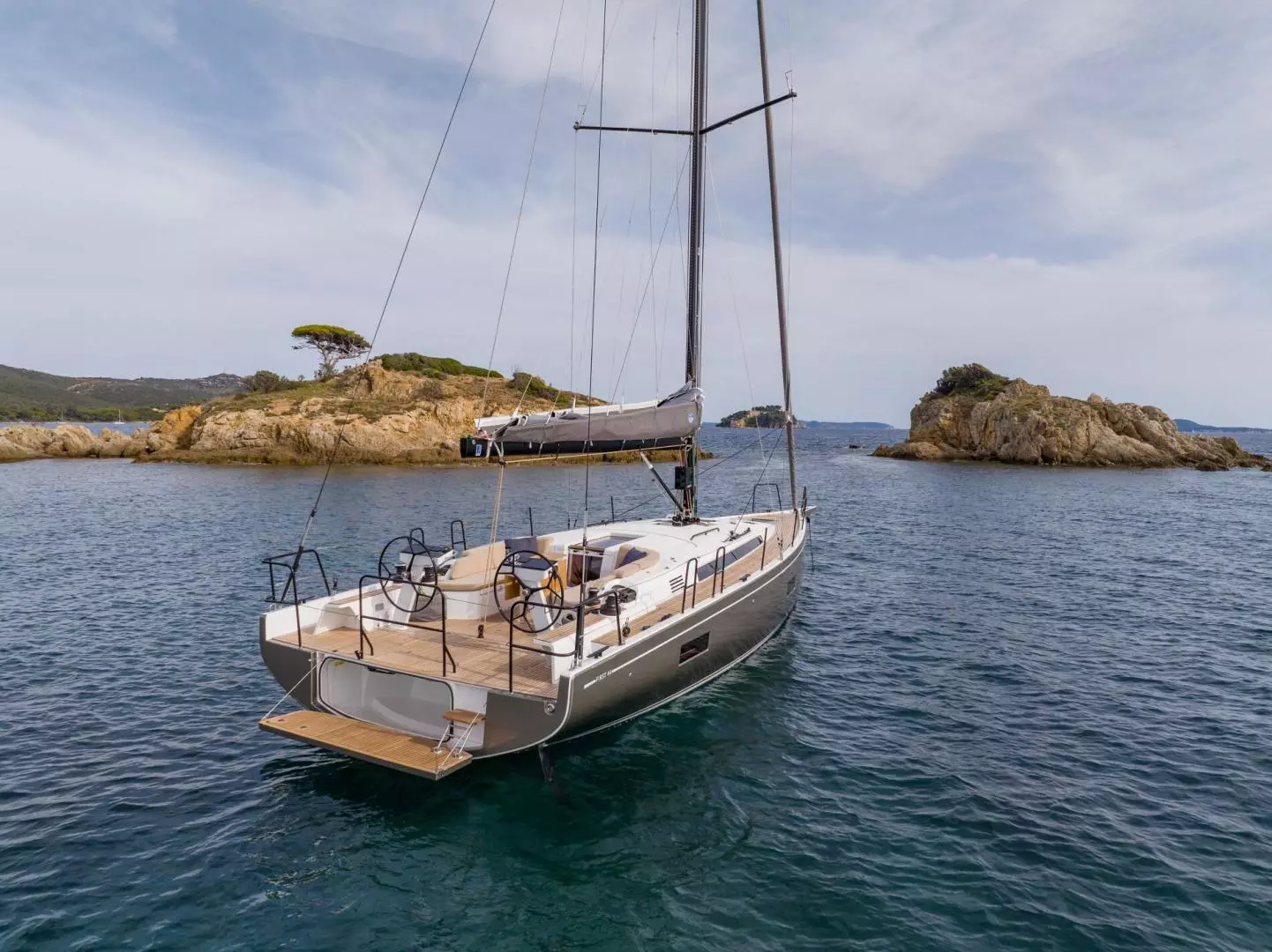 2026 Beneteau First 44 - Image 35