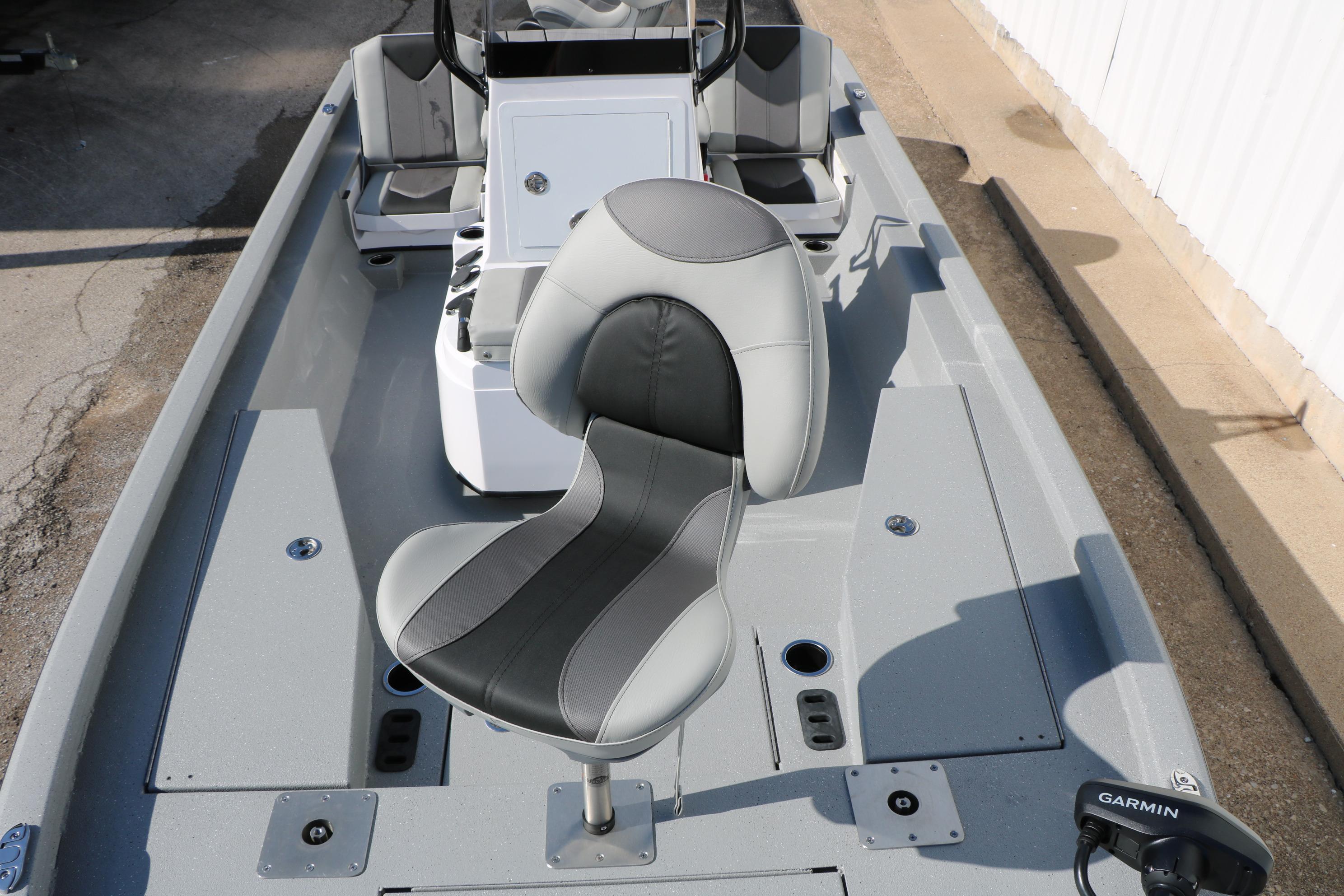 2026 Vexus ACX2000 boat interior with sleek seating and Garmin equipment.