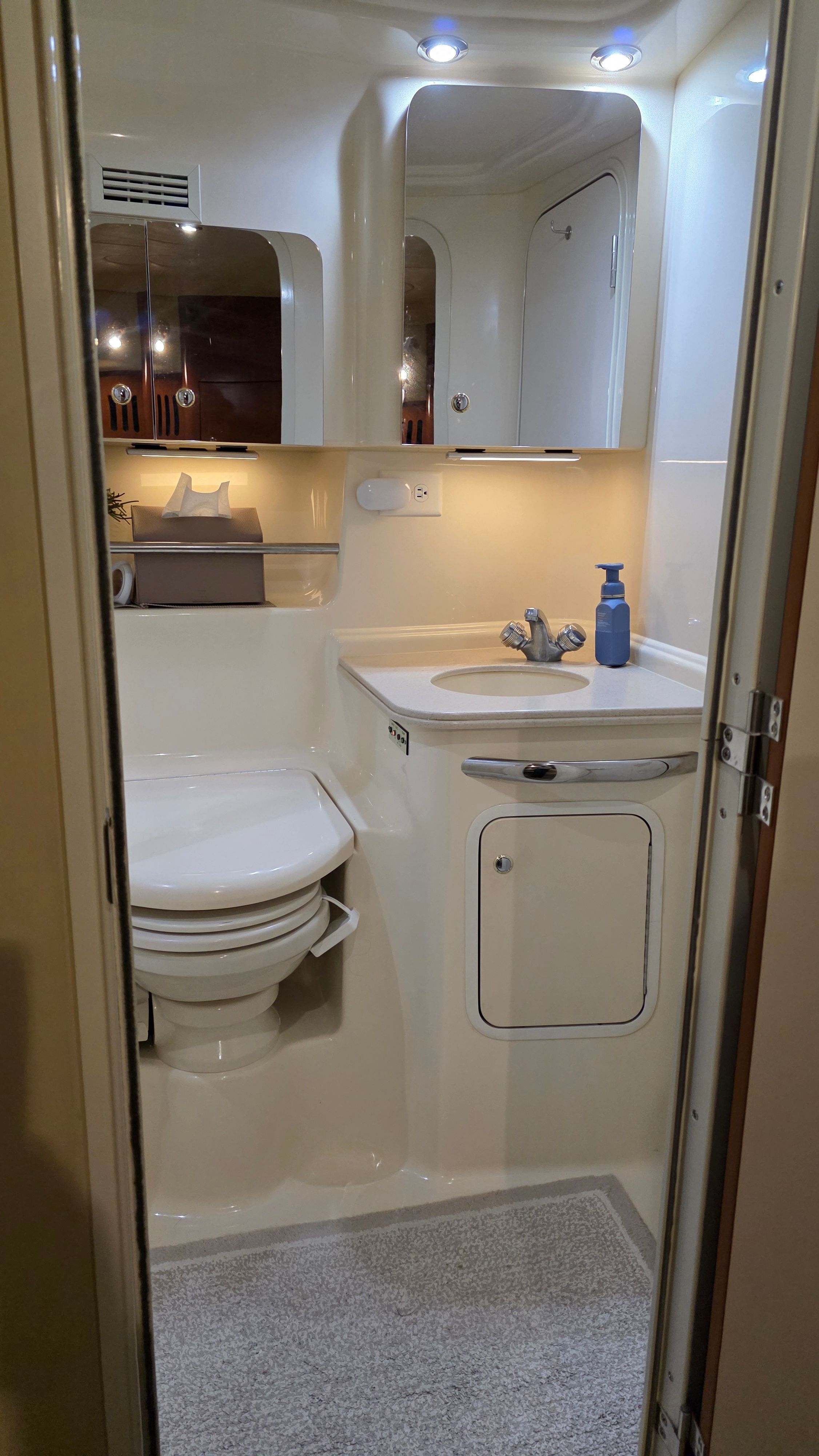2002 Sea Ray 410 Sundancer - 18