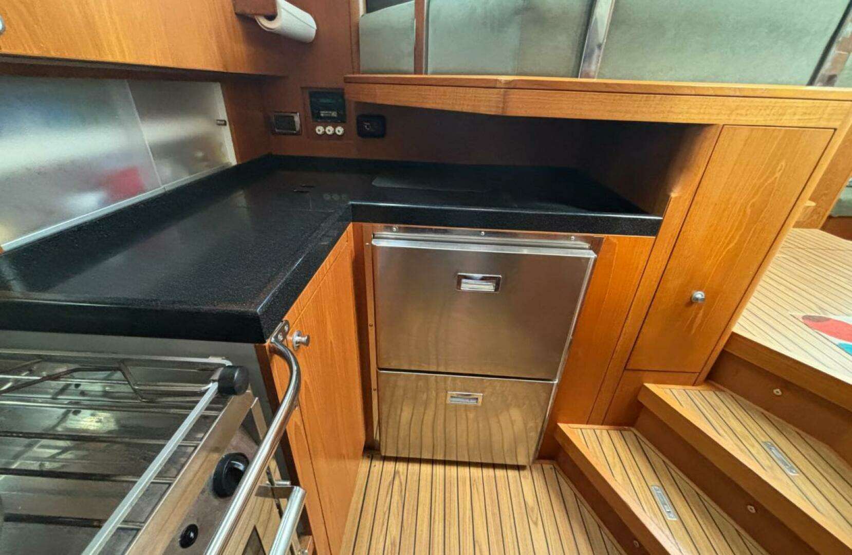 2014 Southerly 535 - Image 35