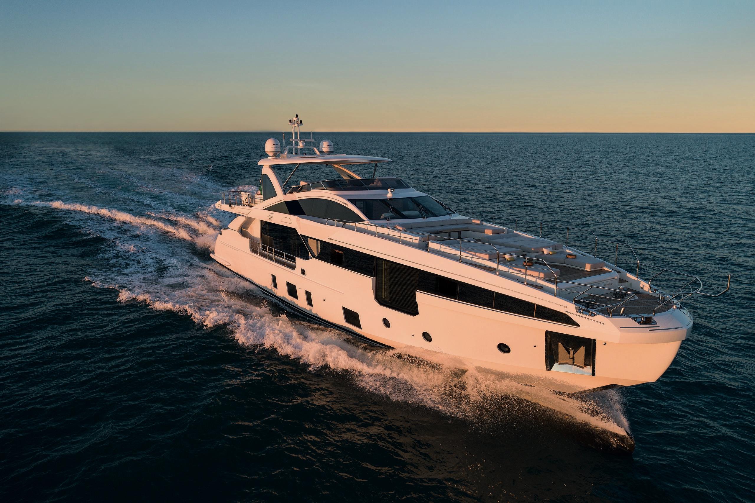 2020 Azimut Grande 32M