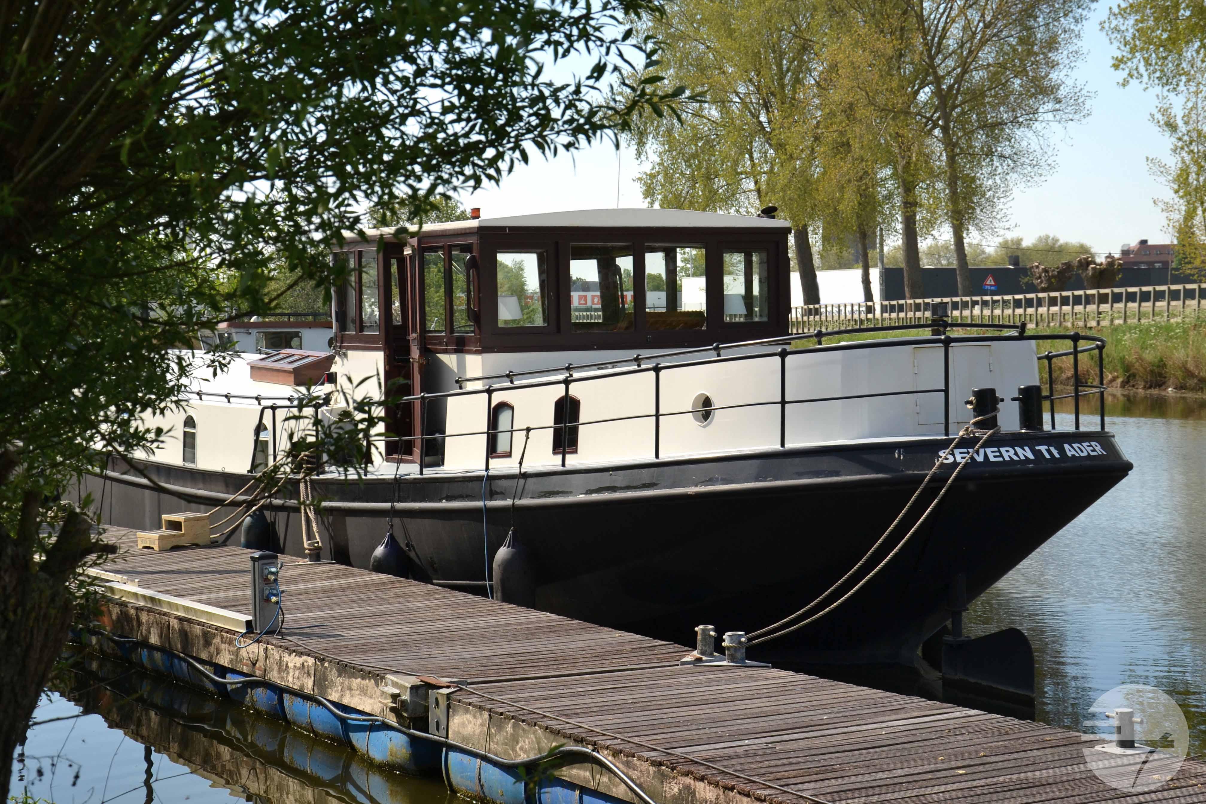 2010 Luxe-Motor Dutch Barge Replica