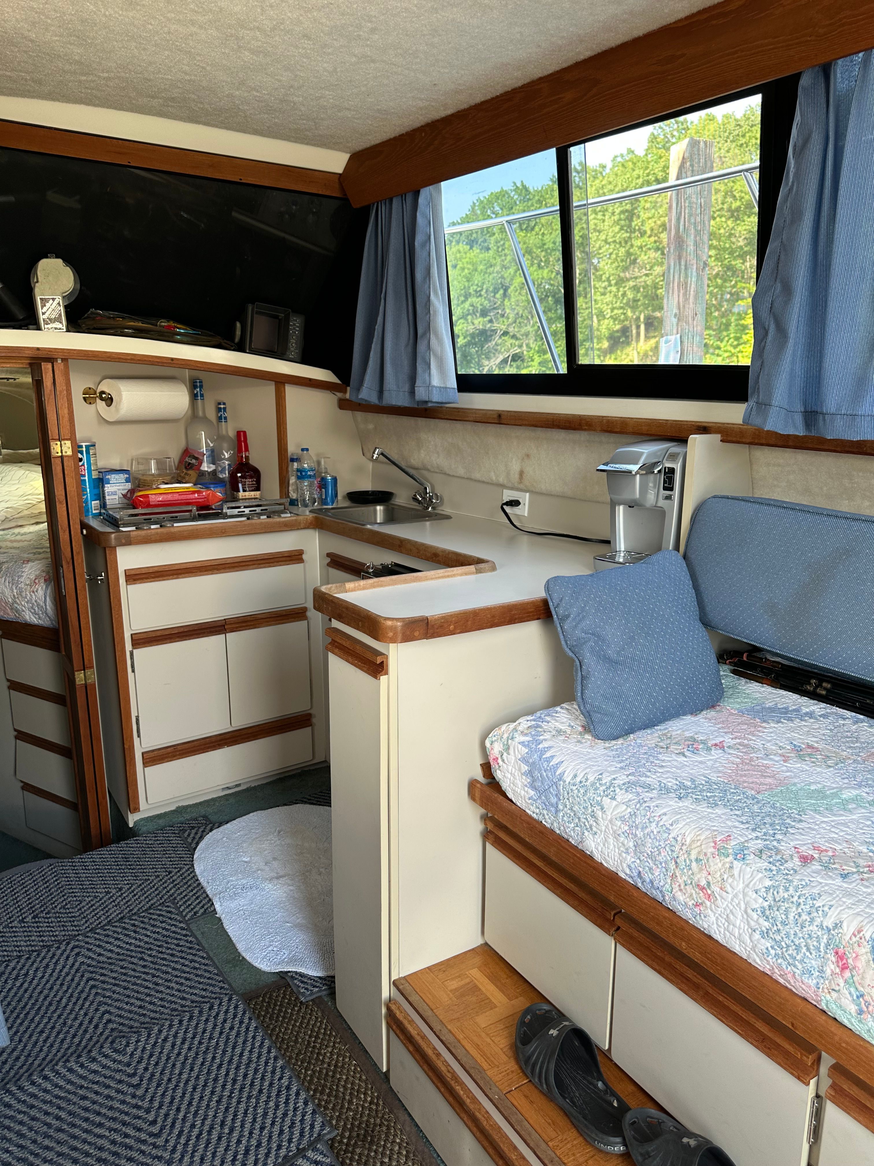 1990 Carver 28 Mariner / Voyager - 6